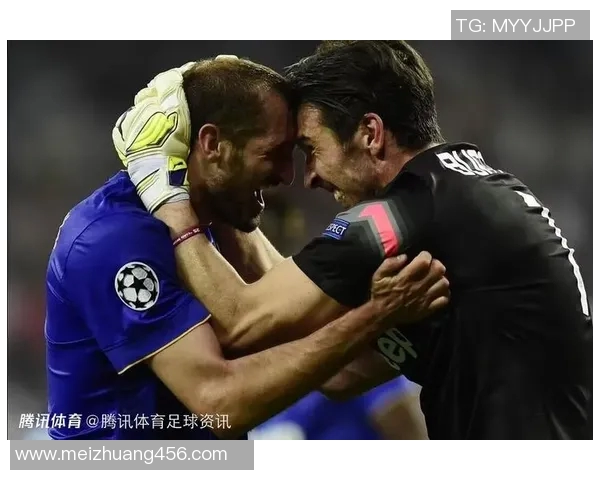 足球明星们的欢乐瞬间打闹视频合集尽显球场外的趣味与友谊 足球明星们的欢乐瞬间打闹视频合集尽显球场外的趣味与友谊